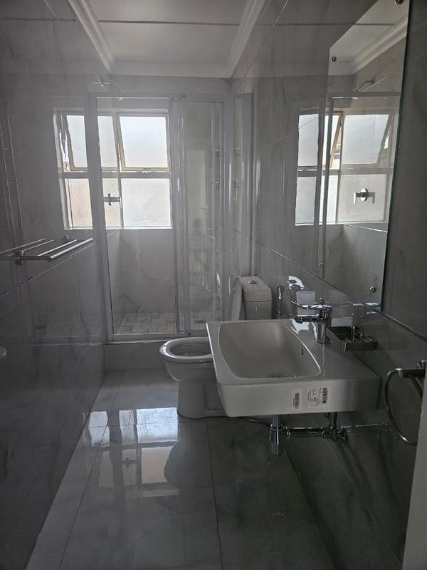 To Let 3 Bedroom Property for Rent in Sherwood KwaZulu-Natal