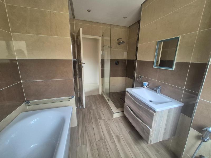 To Let 2 Bedroom Property for Rent in Durban North KwaZulu-Natal