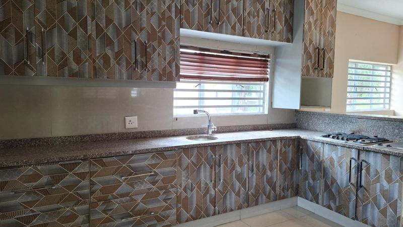 To Let 3 Bedroom Property for Rent in Sherwood KwaZulu-Natal