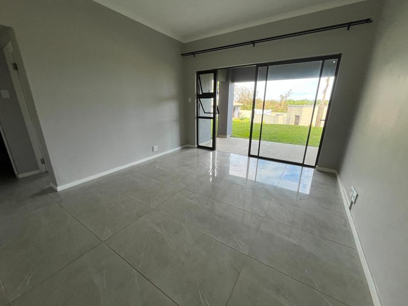 To Let 3 Bedroom Property for Rent in Umtentweni KwaZulu-Natal