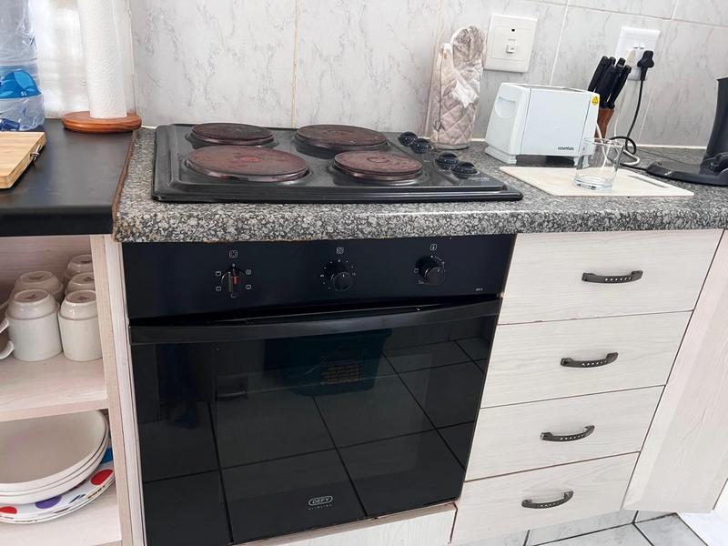 1 Bedroom Property for Sale in Margate KwaZulu-Natal