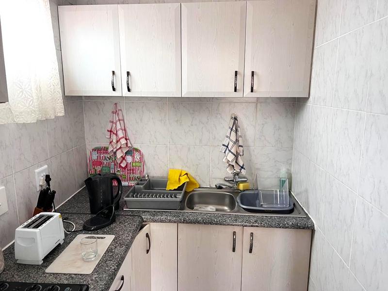 1 Bedroom Property for Sale in Margate KwaZulu-Natal