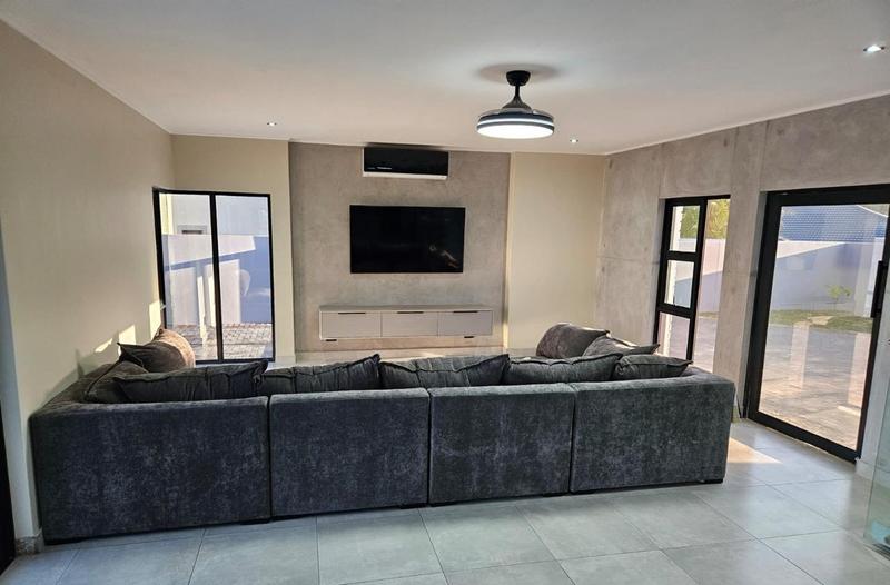 3 Bedroom Property for Sale in Shelly Beach KwaZulu-Natal