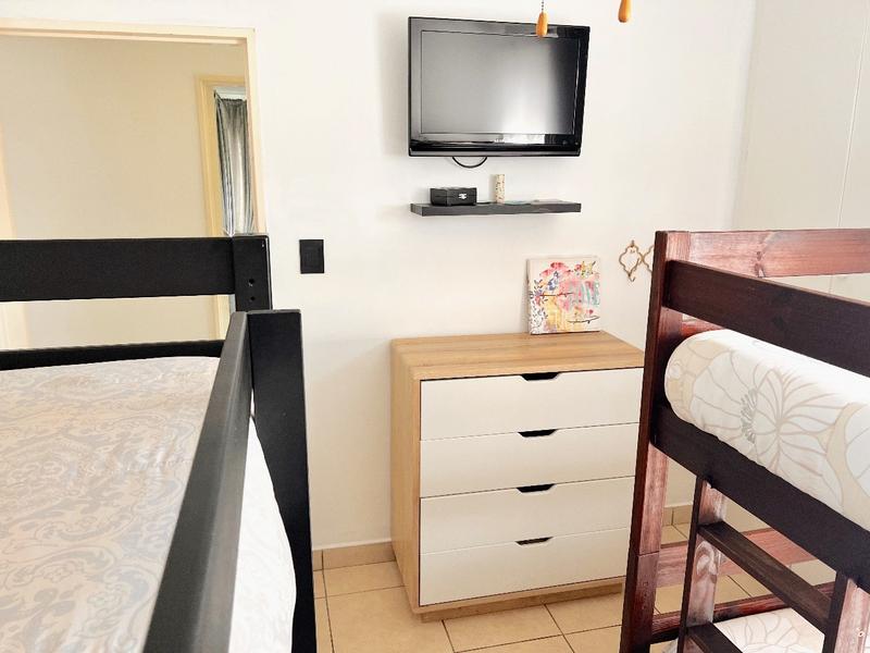 To Let 4 Bedroom Property for Rent in St Michaels On Sea KwaZulu-Natal