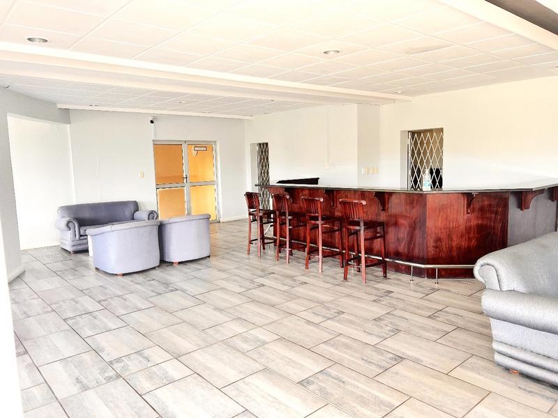 To Let 4 Bedroom Property for Rent in St Michaels On Sea KwaZulu-Natal