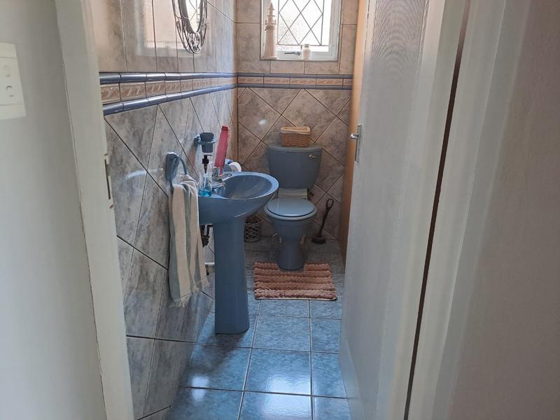 4 Bedroom Property for Sale in Ramsgate KwaZulu-Natal