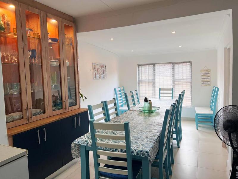 6 Bedroom Property for Sale in Port Edward KwaZulu-Natal