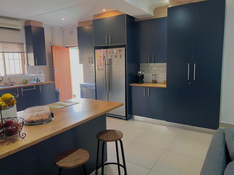 6 Bedroom Property for Sale in Port Edward KwaZulu-Natal