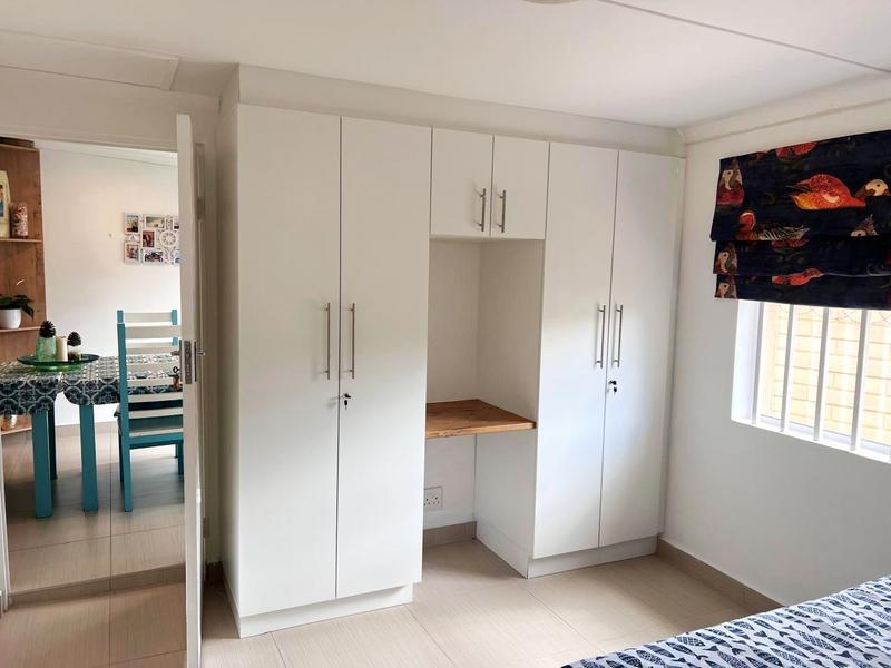 6 Bedroom Property for Sale in Port Edward KwaZulu-Natal