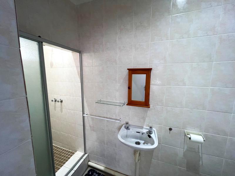 6 Bedroom Property for Sale in Port Edward KwaZulu-Natal