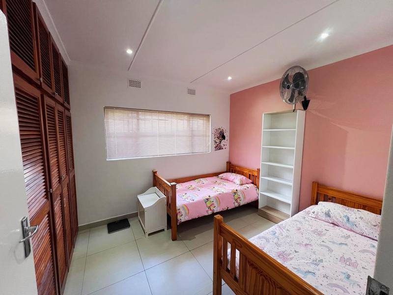 6 Bedroom Property for Sale in Port Edward KwaZulu-Natal