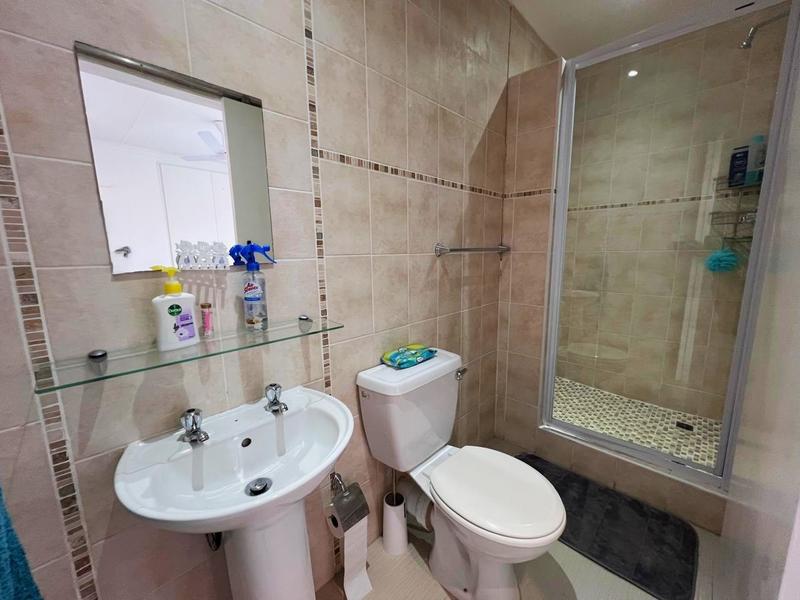 6 Bedroom Property for Sale in Port Edward KwaZulu-Natal