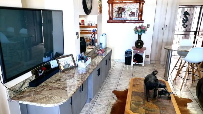 3 Bedroom Property for Sale in Margate Beach KwaZulu-Natal