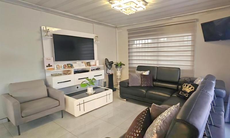 4 Bedroom Property for Sale in Overport KwaZulu-Natal