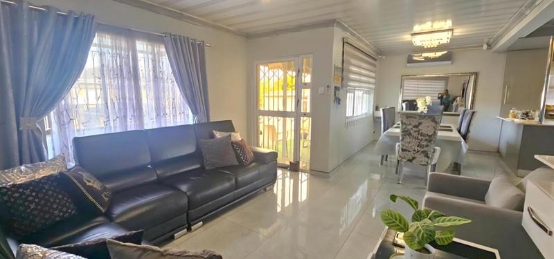 4 Bedroom Property for Sale in Overport KwaZulu-Natal