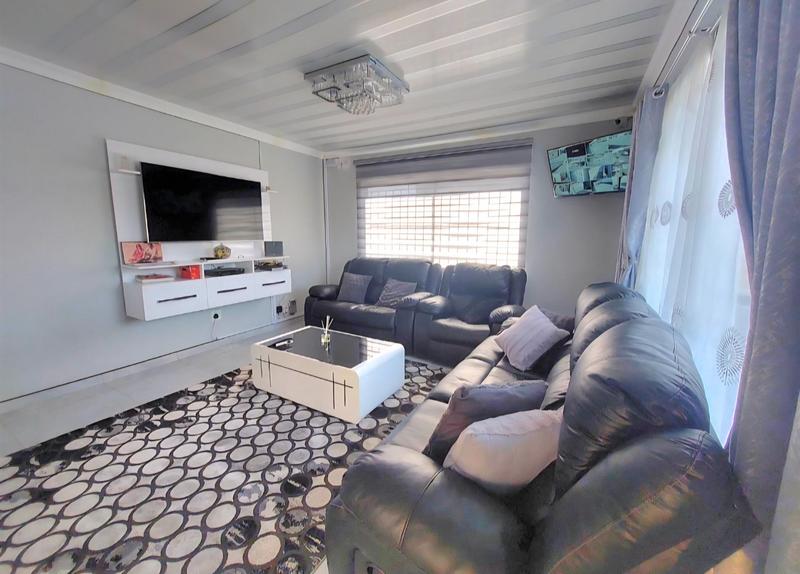 4 Bedroom Property for Sale in Overport KwaZulu-Natal