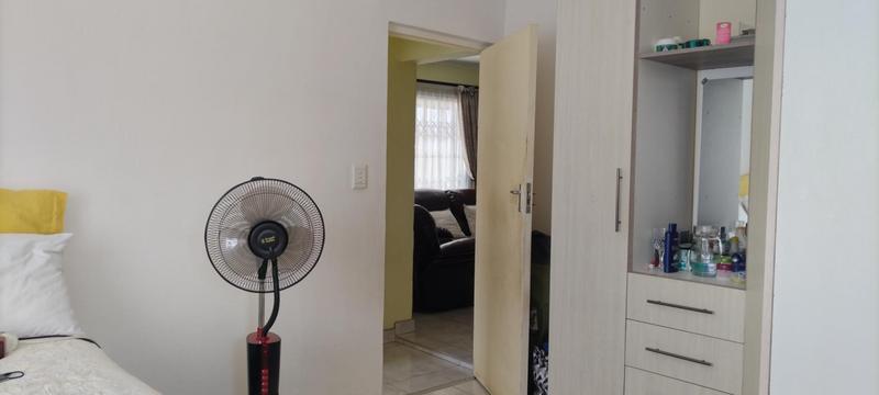 5 Bedroom Property for Sale in Newlands West KwaZulu-Natal