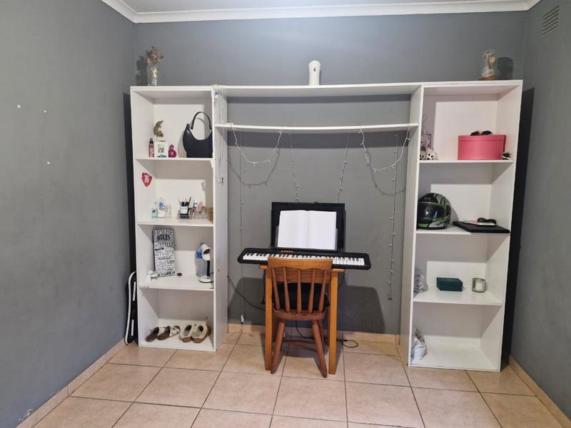 3 Bedroom Property for Sale in Northdene KwaZulu-Natal