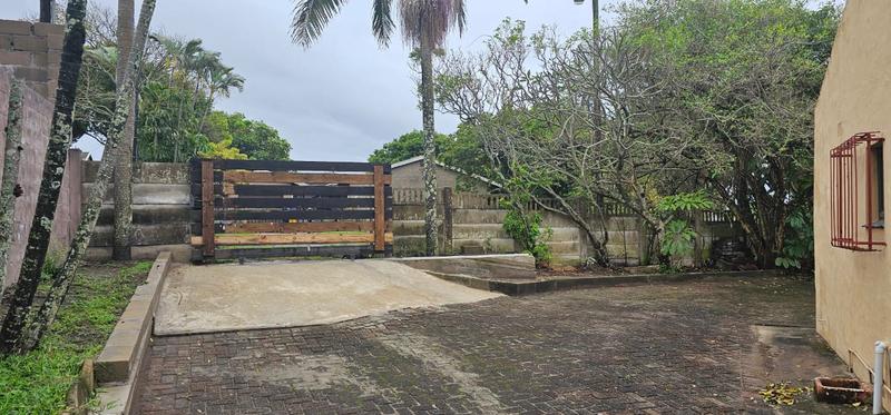 To Let 3 Bedroom Property for Rent in Scottburgh South KwaZulu-Natal