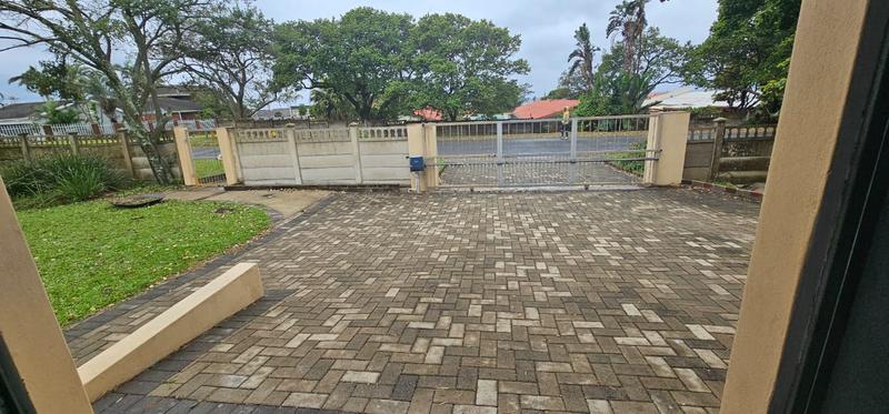To Let 3 Bedroom Property for Rent in Scottburgh South KwaZulu-Natal