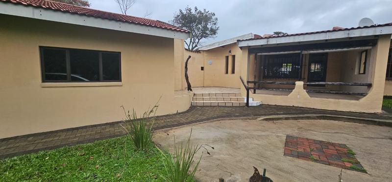 To Let 3 Bedroom Property for Rent in Scottburgh South KwaZulu-Natal