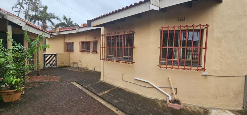 To Let 3 Bedroom Property for Rent in Scottburgh South KwaZulu-Natal