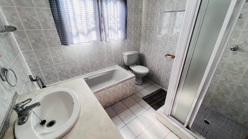 3 Bedroom Property for Sale in Margate KwaZulu-Natal