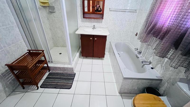 3 Bedroom Property for Sale in Margate KwaZulu-Natal