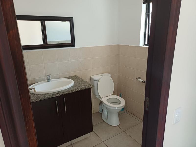 To Let 4 Bedroom Property for Rent in Ballito KwaZulu-Natal