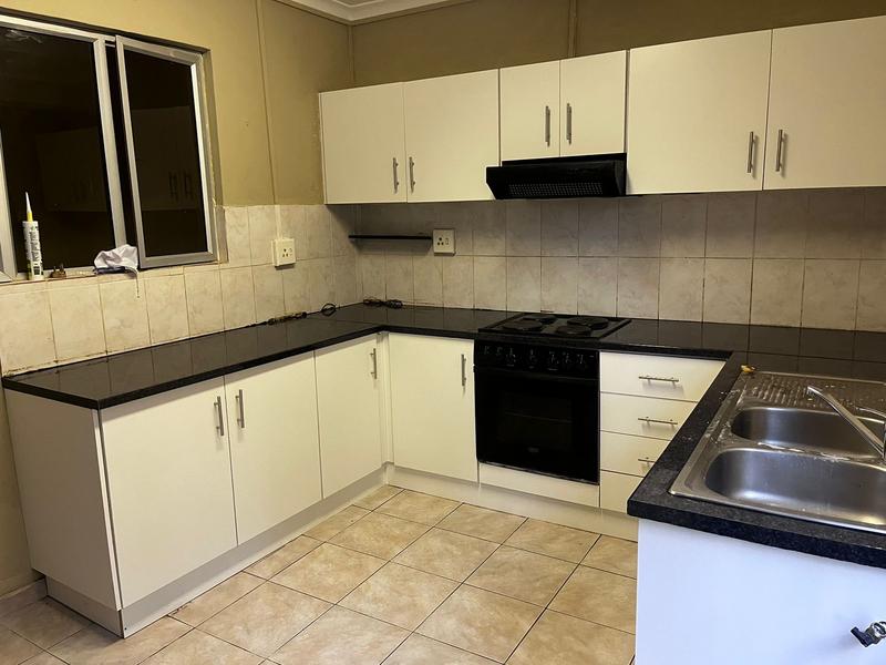 To Let 2 Bedroom Property for Rent in Malvern KwaZulu-Natal