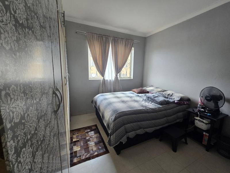 1 Bedroom Property for Sale in Overport KwaZulu-Natal