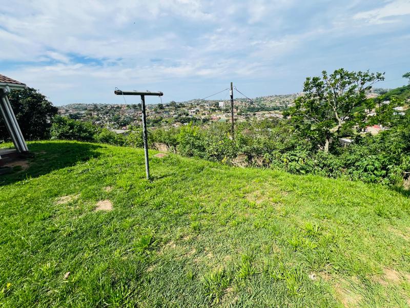 3 Bedroom Property for Sale in Umlazi KwaZulu-Natal