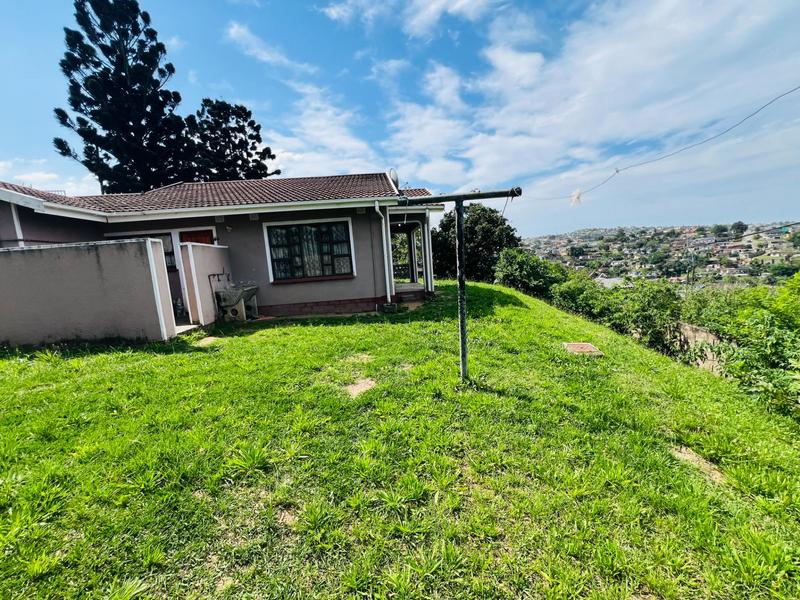 3 Bedroom Property for Sale in Umlazi KwaZulu-Natal