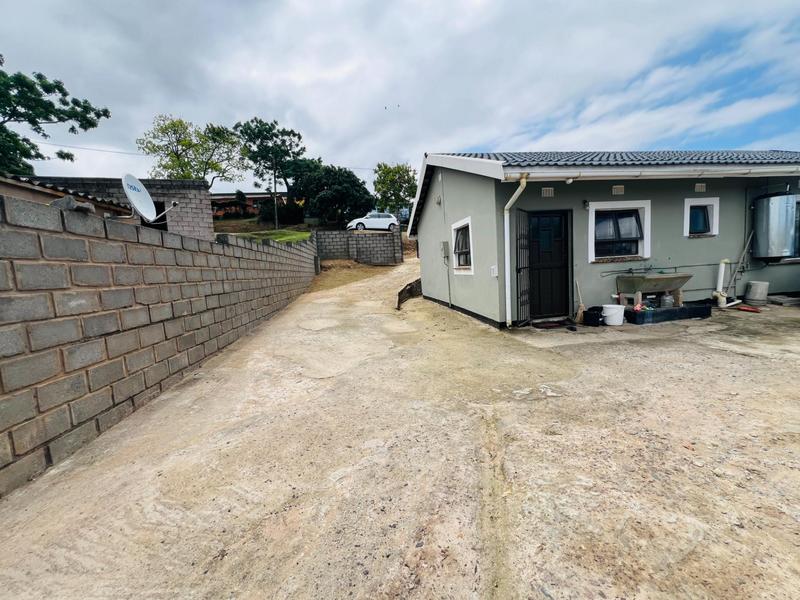 3 Bedroom Property for Sale in Umlazi KwaZulu-Natal