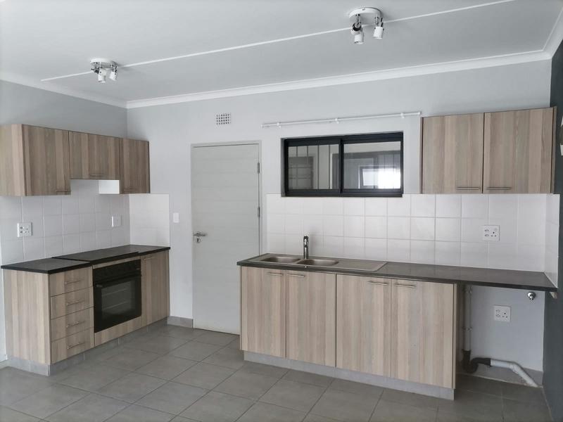 2 Bedroom Property for Sale in Amanzimtoti KwaZulu-Natal