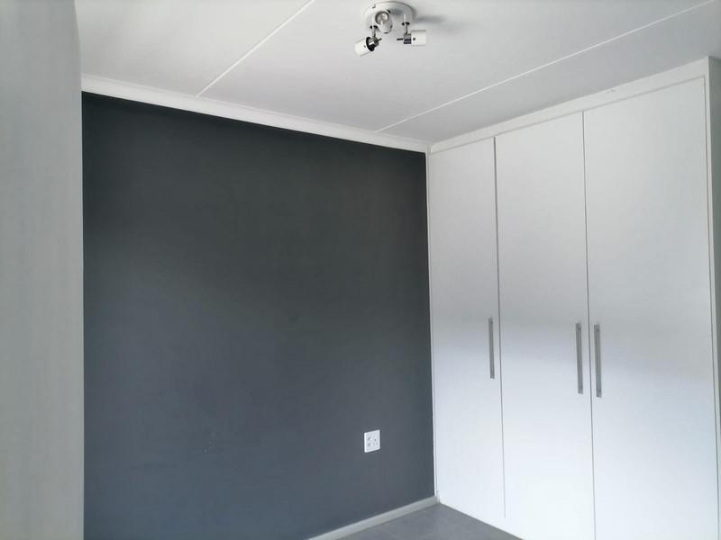 2 Bedroom Property for Sale in Amanzimtoti KwaZulu-Natal