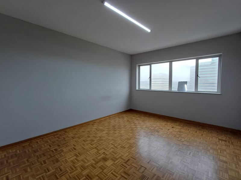 To Let 1 Bedroom Property for Rent in Victoria Embankment KwaZulu-Natal