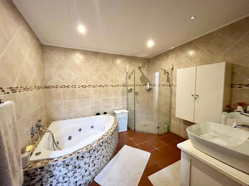 To Let 4 Bedroom Property for Rent in Mtunzini KwaZulu-Natal