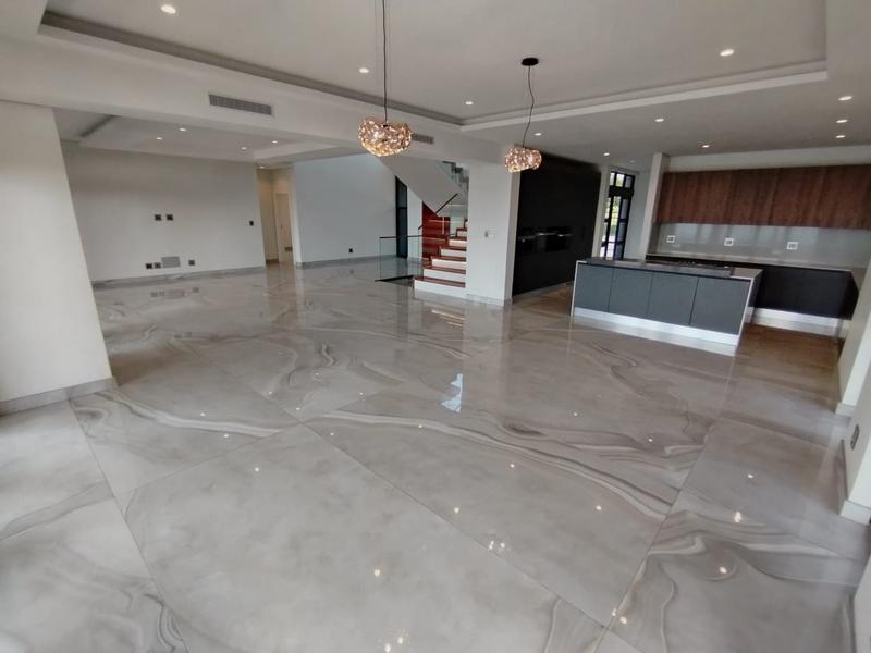 6 Bedroom Property for Sale in Izinga Park KwaZulu-Natal