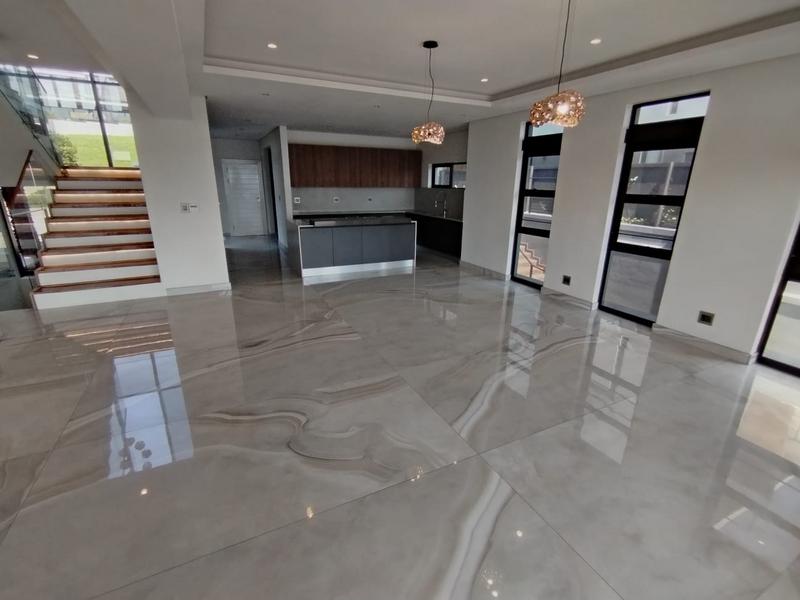 6 Bedroom Property for Sale in Izinga Park KwaZulu-Natal