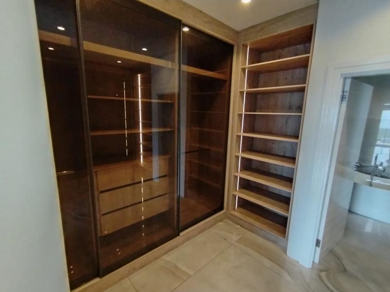 6 Bedroom Property for Sale in Izinga Park KwaZulu-Natal