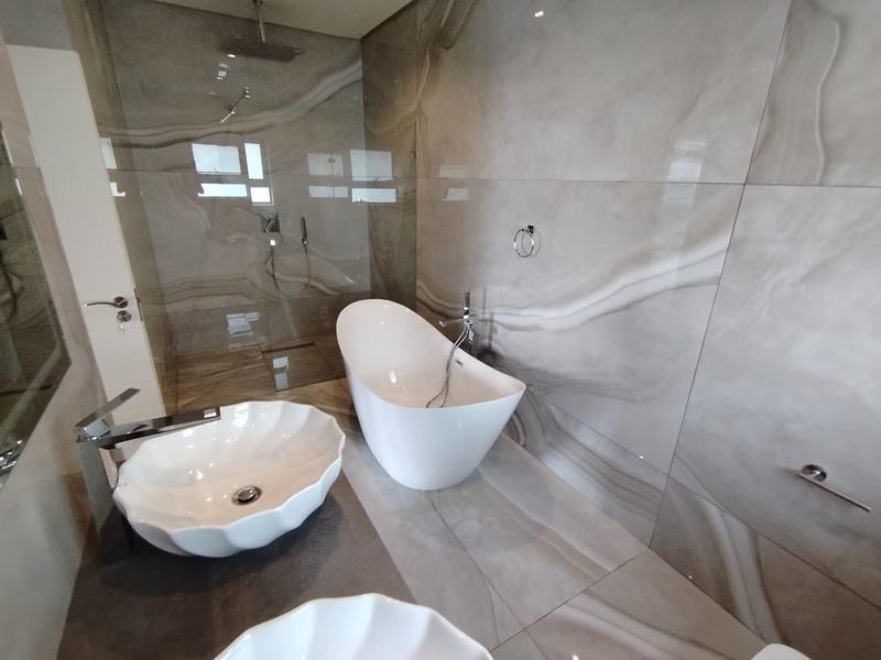 6 Bedroom Property for Sale in Izinga Park KwaZulu-Natal