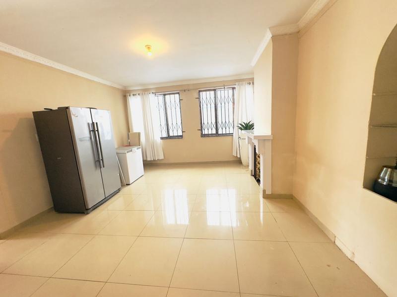 To Let 3 Bedroom Property for Rent in Windermere KwaZulu-Natal