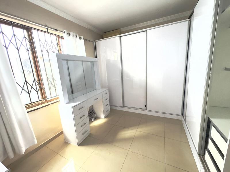 To Let 3 Bedroom Property for Rent in Windermere KwaZulu-Natal