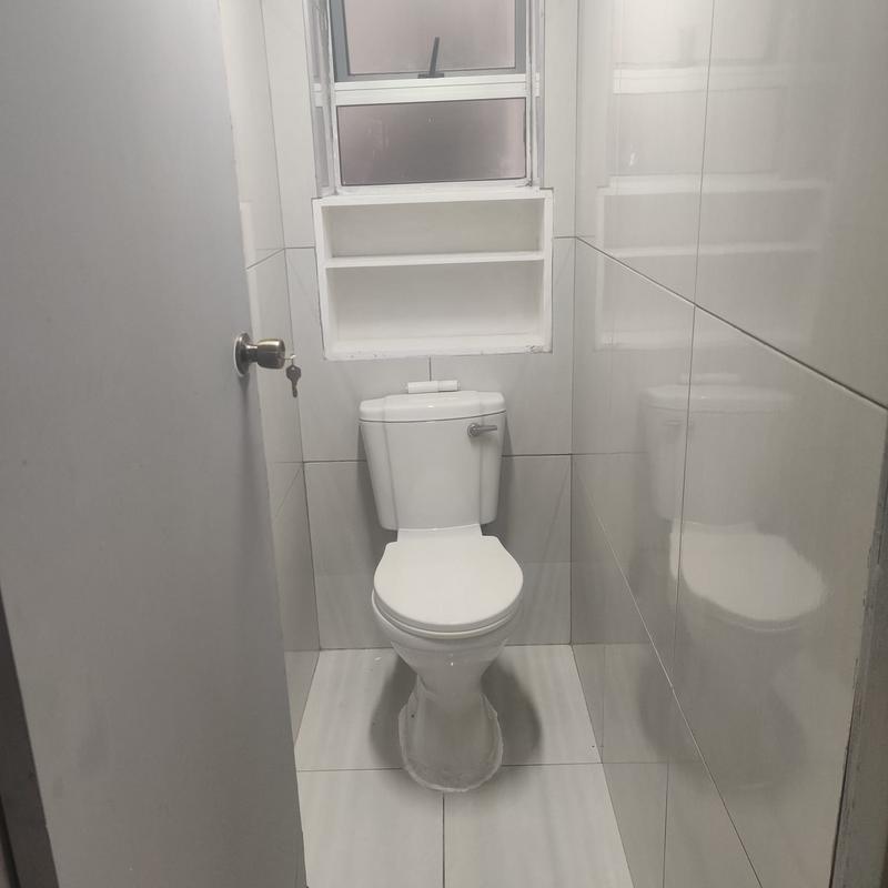 1 Bedroom Property for Sale in Esplanade KwaZulu-Natal