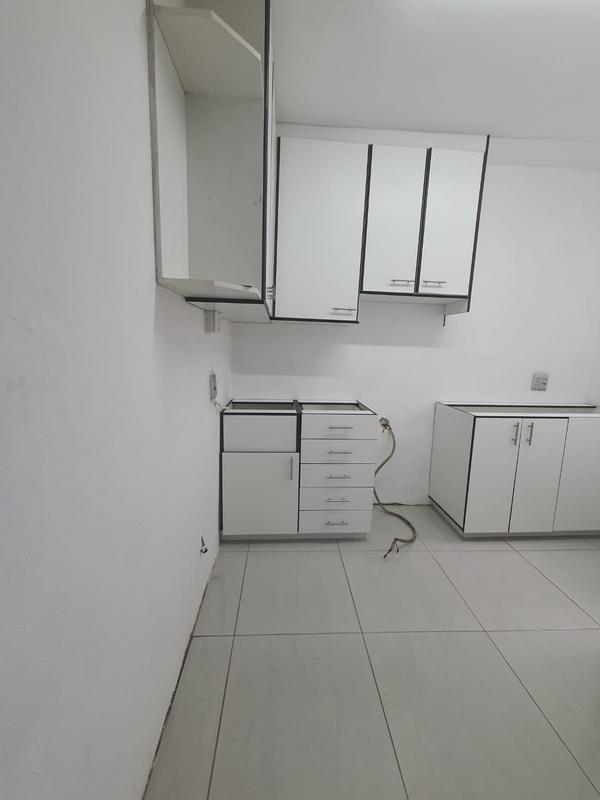 1 Bedroom Property for Sale in Esplanade KwaZulu-Natal