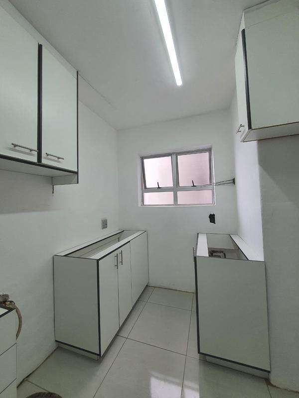 1 Bedroom Property for Sale in Esplanade KwaZulu-Natal