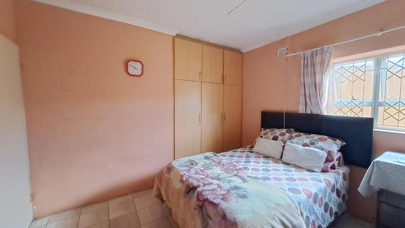 3 Bedroom Property for Sale in Umlazi KwaZulu-Natal