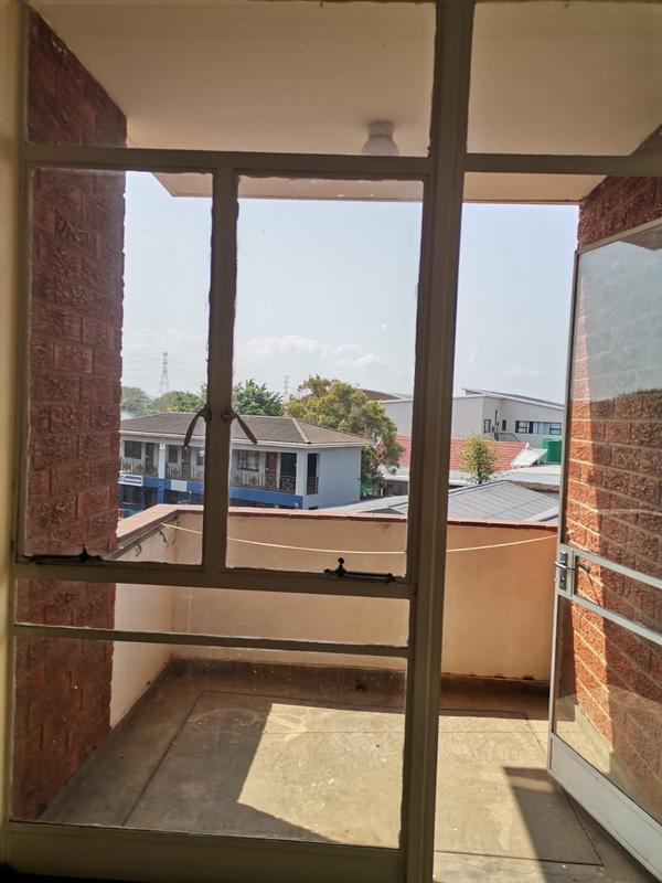 To Let 1 Bedroom Property for Rent in Empangeni Central KwaZulu-Natal