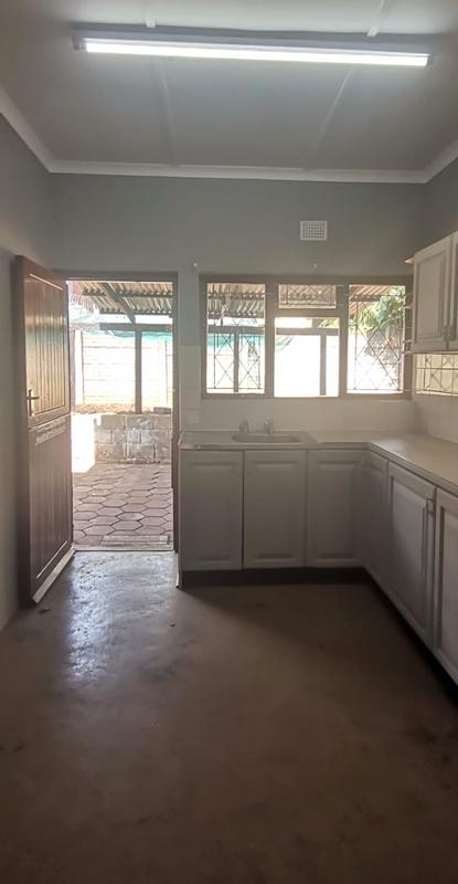 To Let 1 Bedroom Property for Rent in Richem KwaZulu-Natal